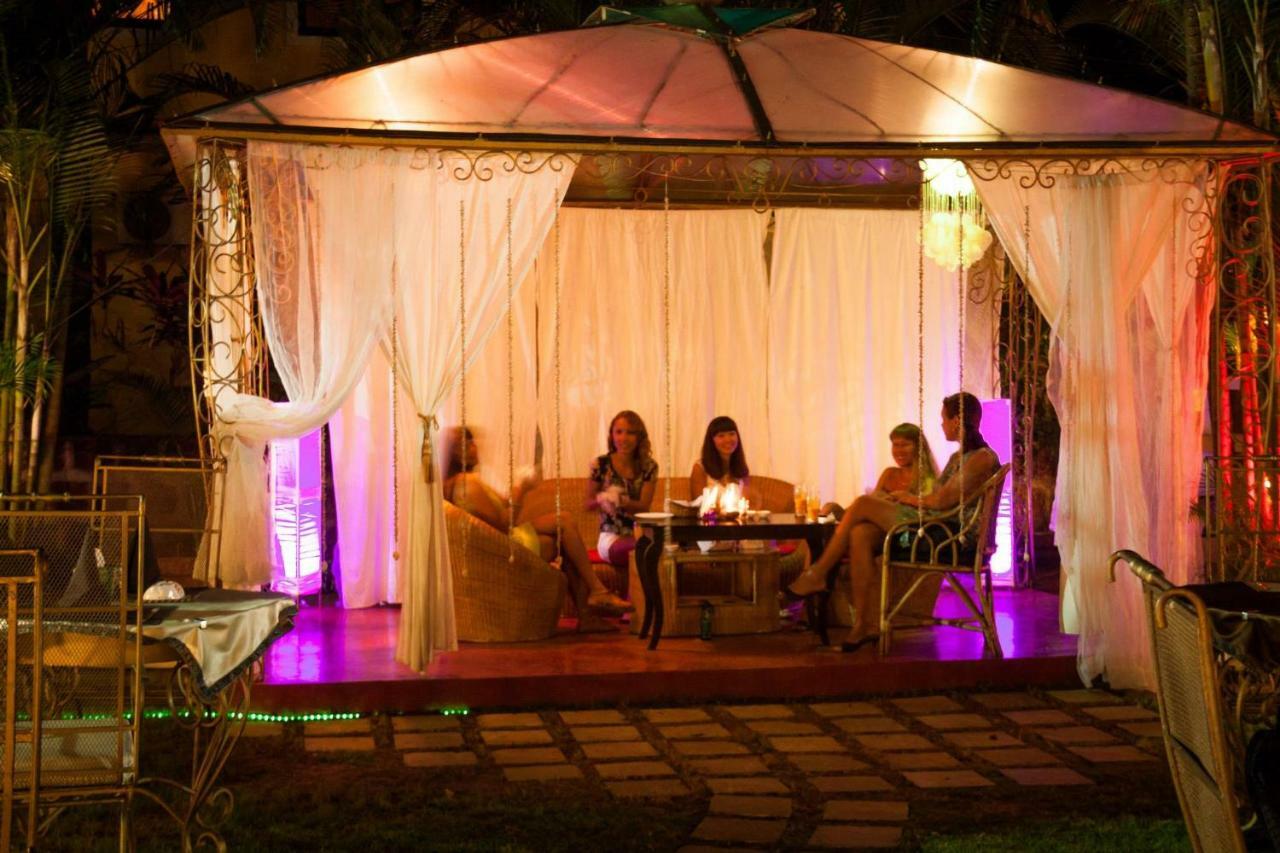 Shivers Oasis Luxury Boutique Resort Candolim Kültér fotó